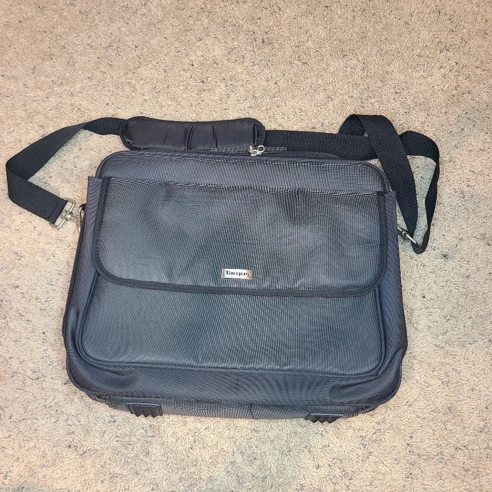 NWOT Targus Laptop Bag